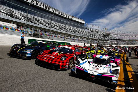 rolex 24 daytona start